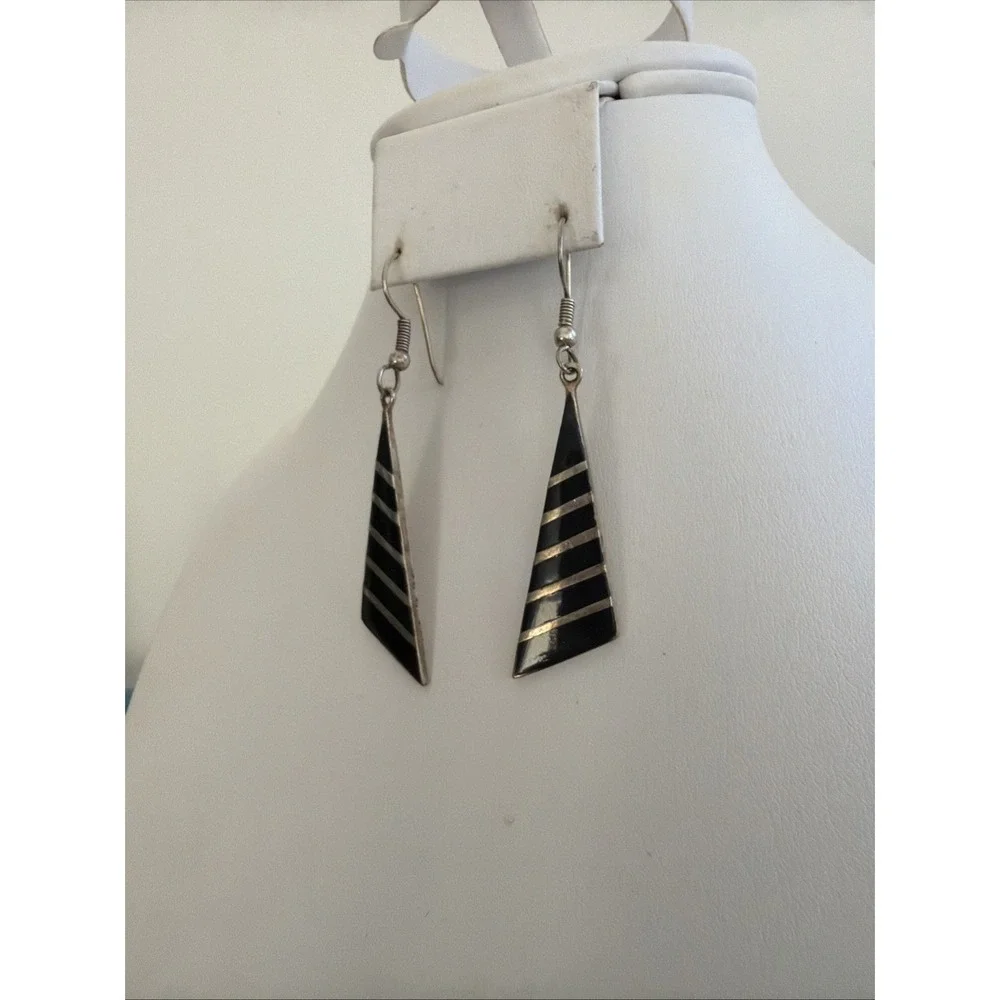 Vintage Silver Dangle Earrings With Black Enamel Alpaca